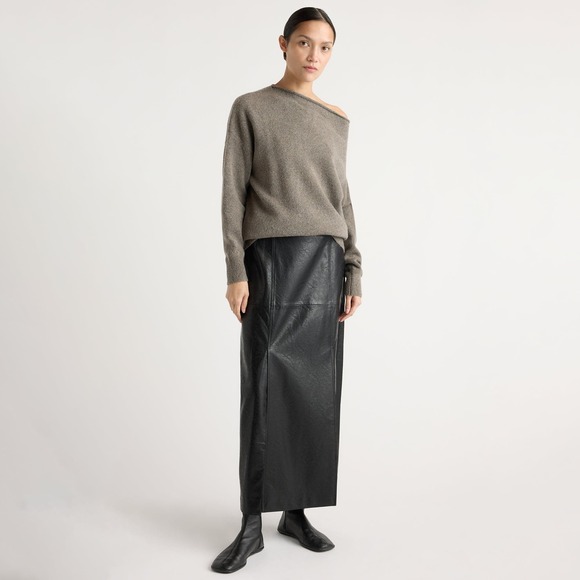 Modern Citizen Dresses & Skirts - Modern Citizen Rama Front-Vent Vegan Leather Skirt Size MBlack / M